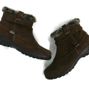 Khombu Women's Brown Copper2 Leather and Faux Fur Ankle Boots.